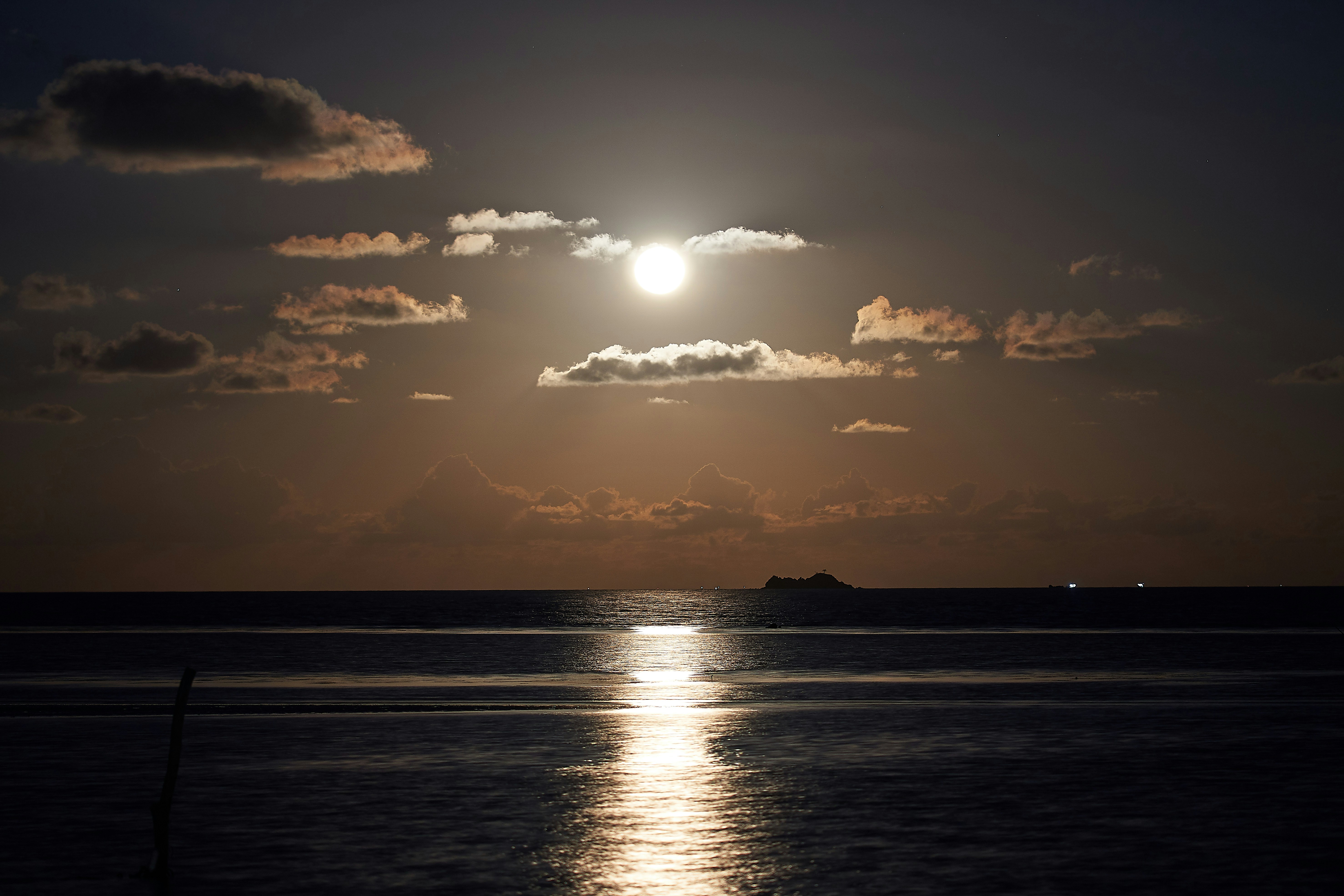 Photo by raimondklavins