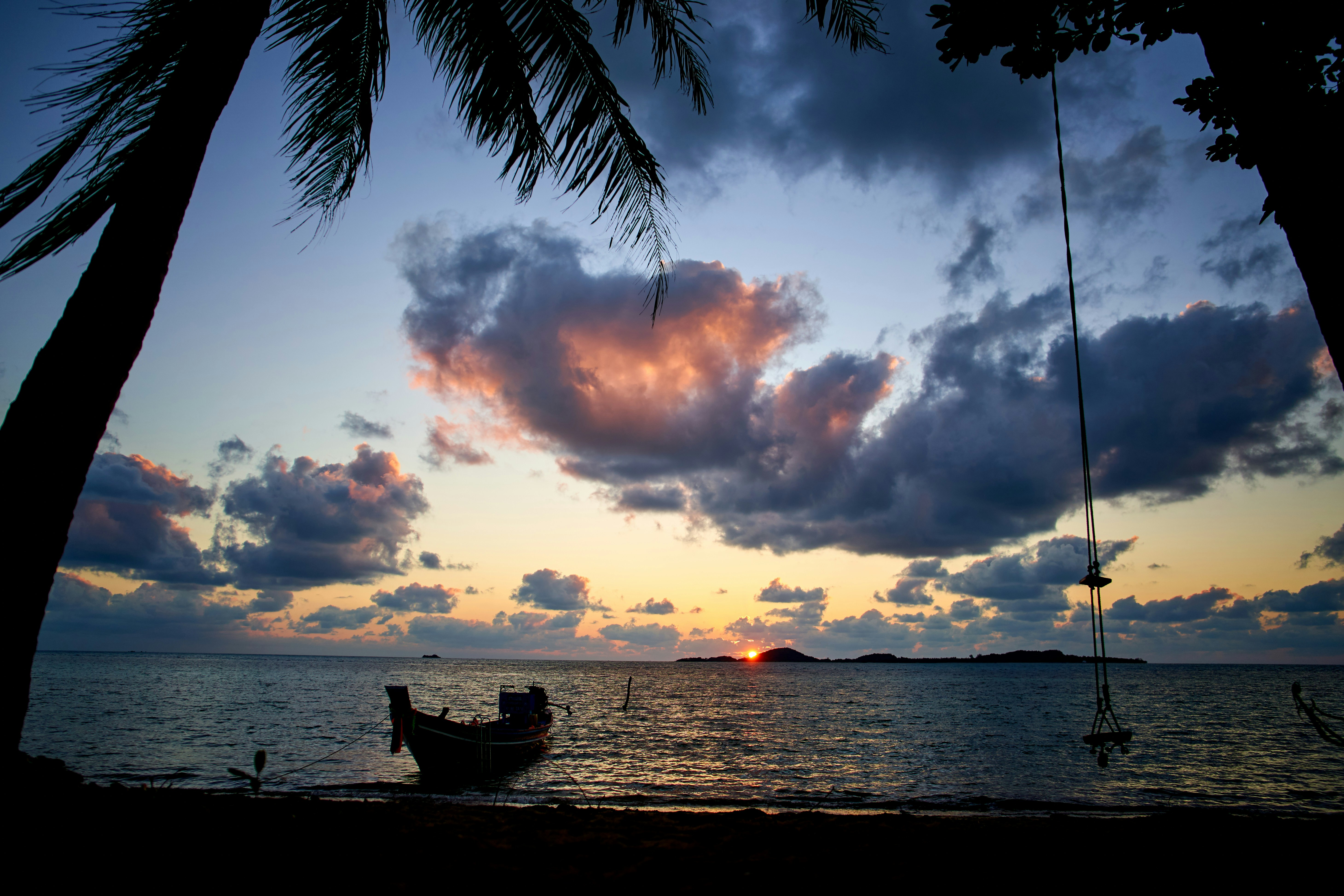 Photo by raimondklavins