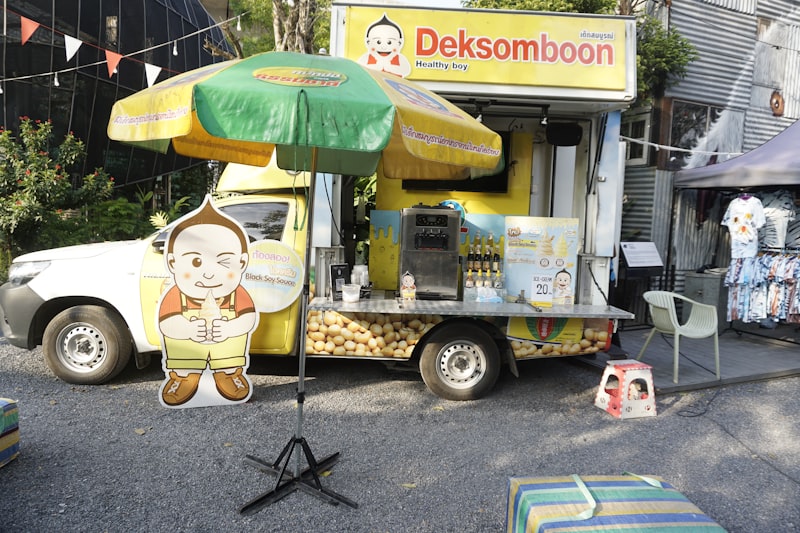 Thai rolled ice cream street vendor