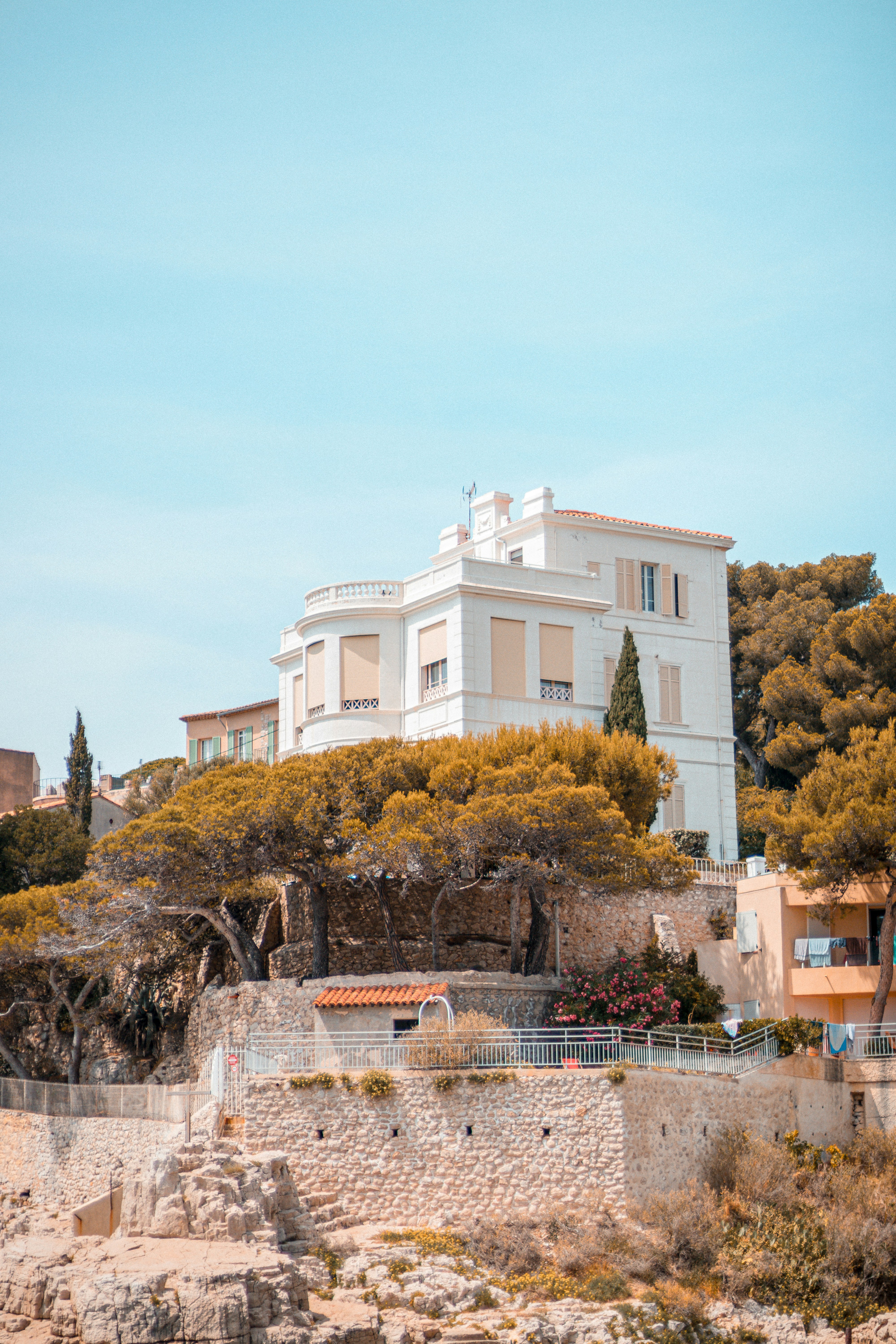 Photo by valentinlacoste