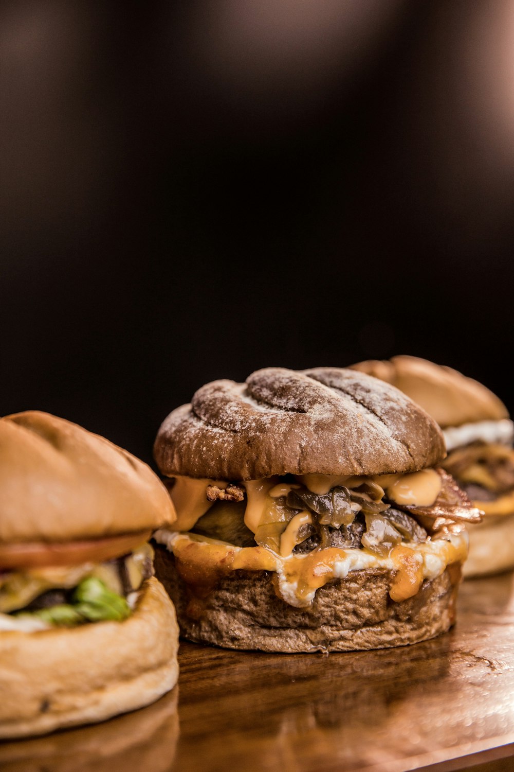 Hamburguesa con lechuga y tomate