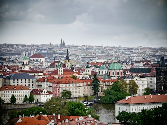 budget-friendly European travel 2025