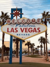 welcome to fabulous las vegas nevada signage