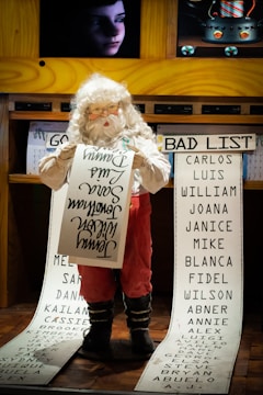 Character demonstrating holiday fraud prevention with a checklist.