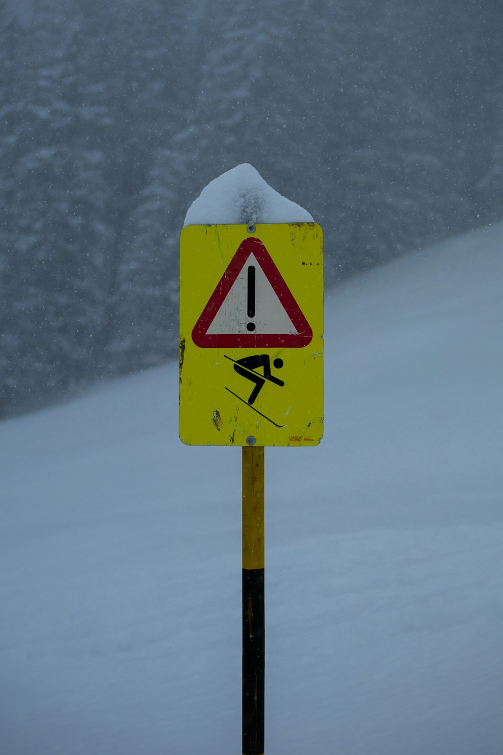 white and black arrow sign