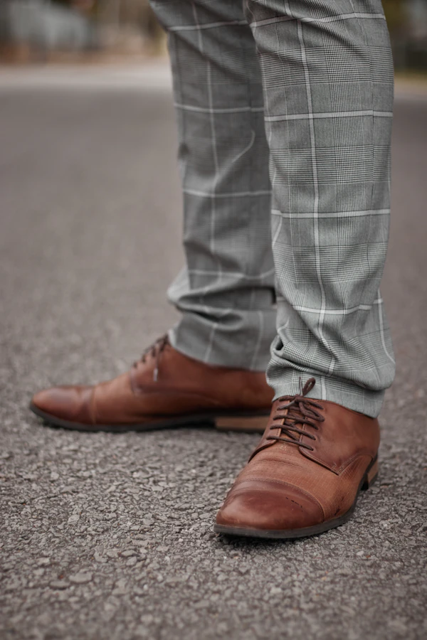 Trousers requiring pocketing cloth and waistband support