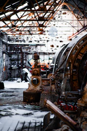 brown and black metal machine