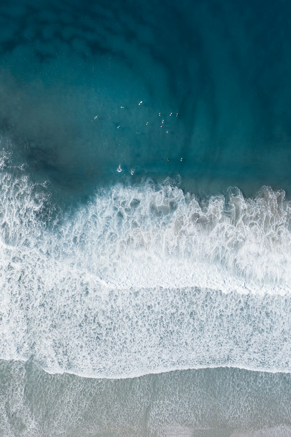 water waves on the shore