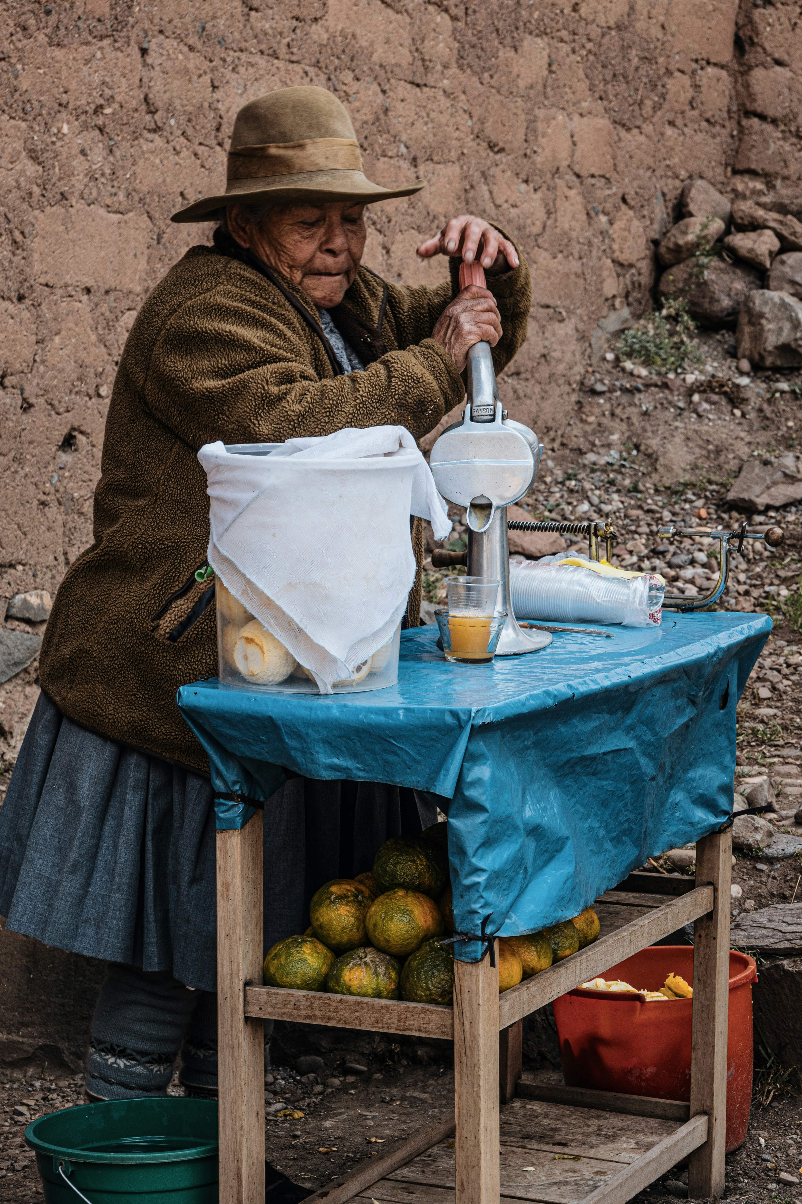 Tipping Etiquette in Peruvian Restaurants, Hotels, and Tours