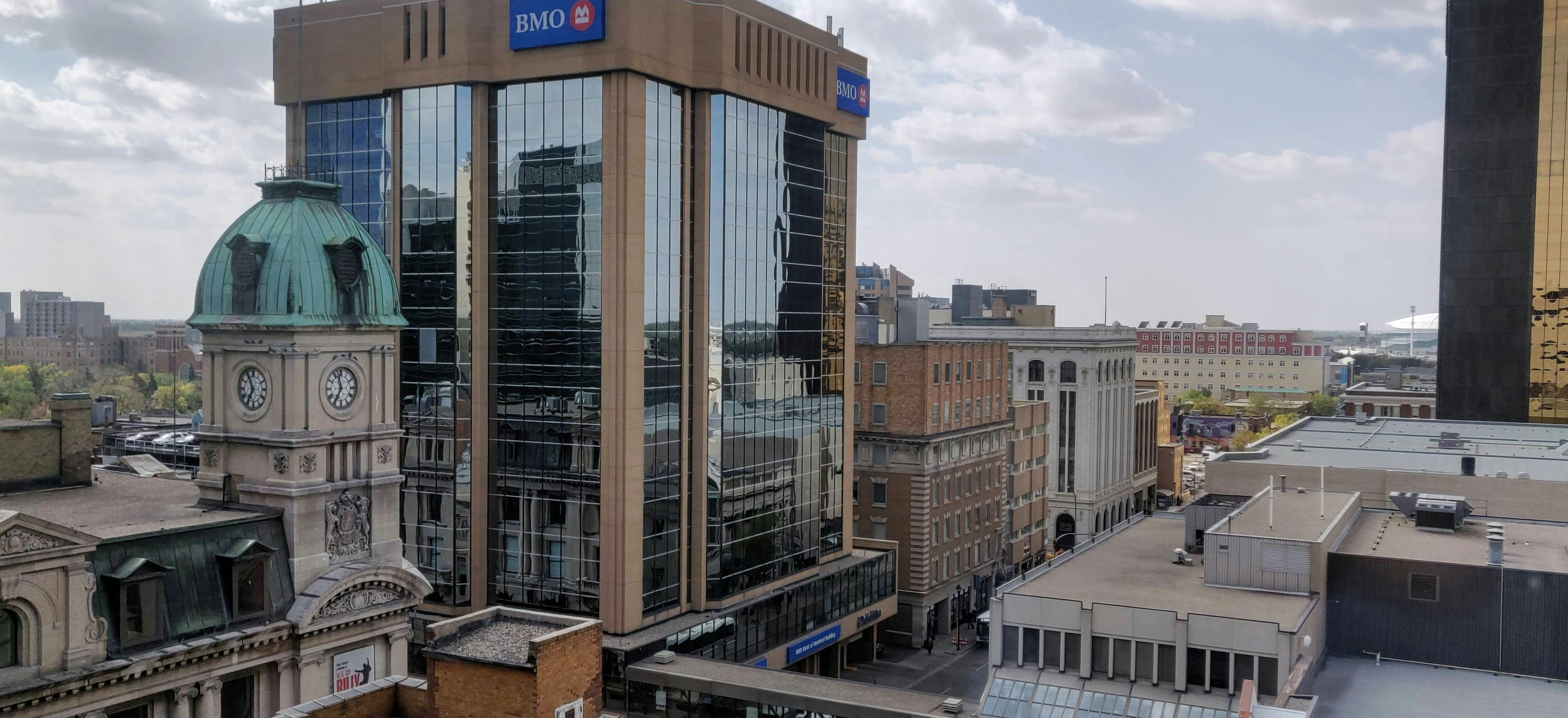 BMO Reports $2.33 Billion Q3 Profit Amid Easing Economic Outlook in Canada and the US