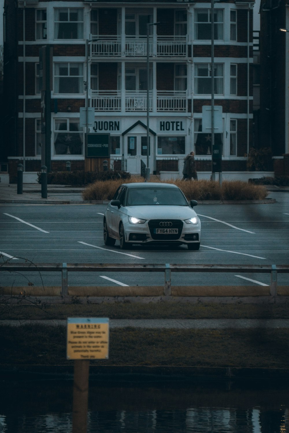 Audi logo photo – Free Grey Image on Unsplash