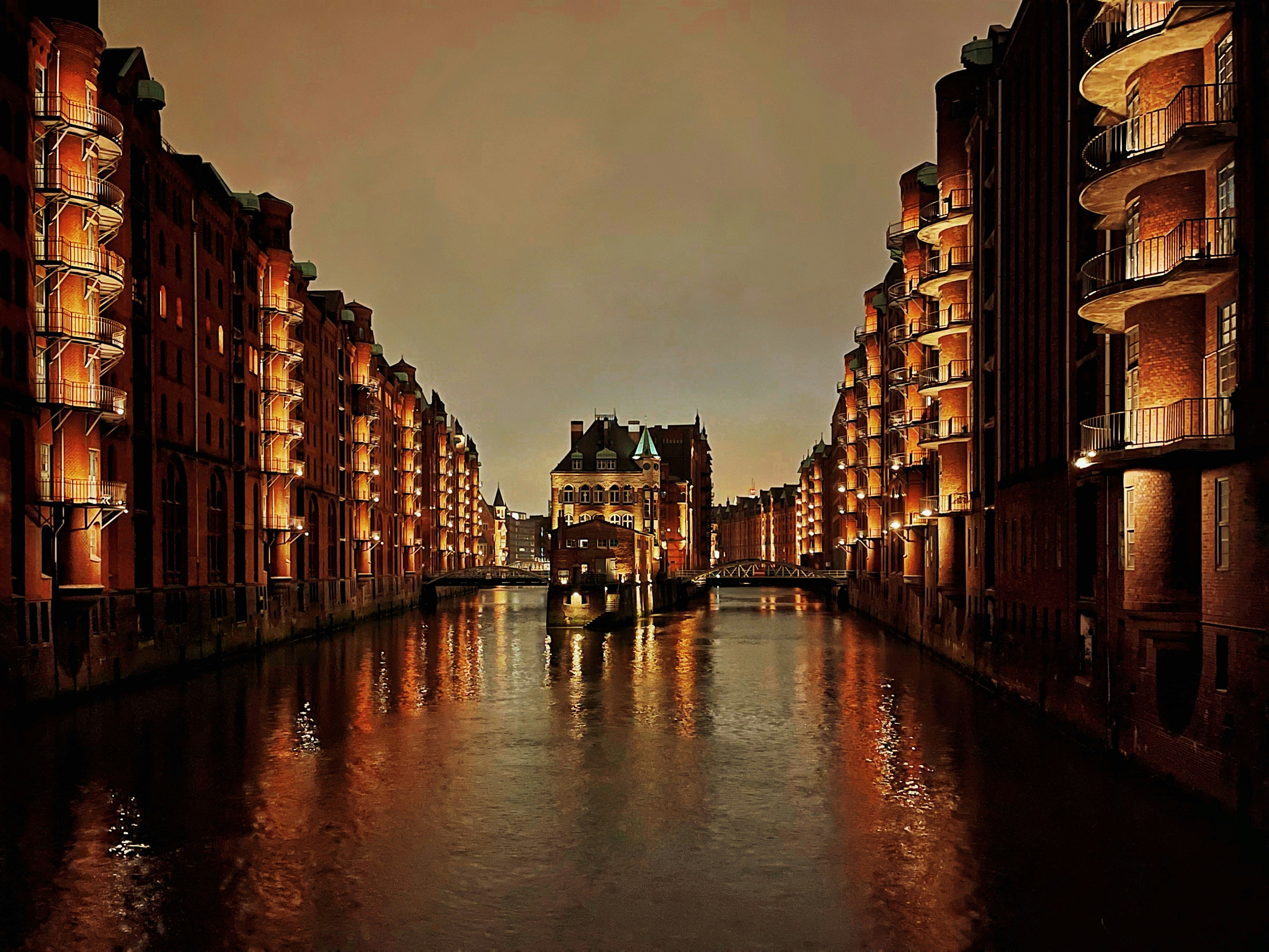 classic zoom background