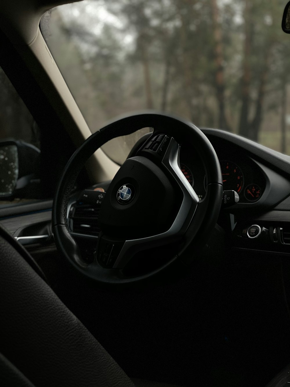 black bmw car steering wheel