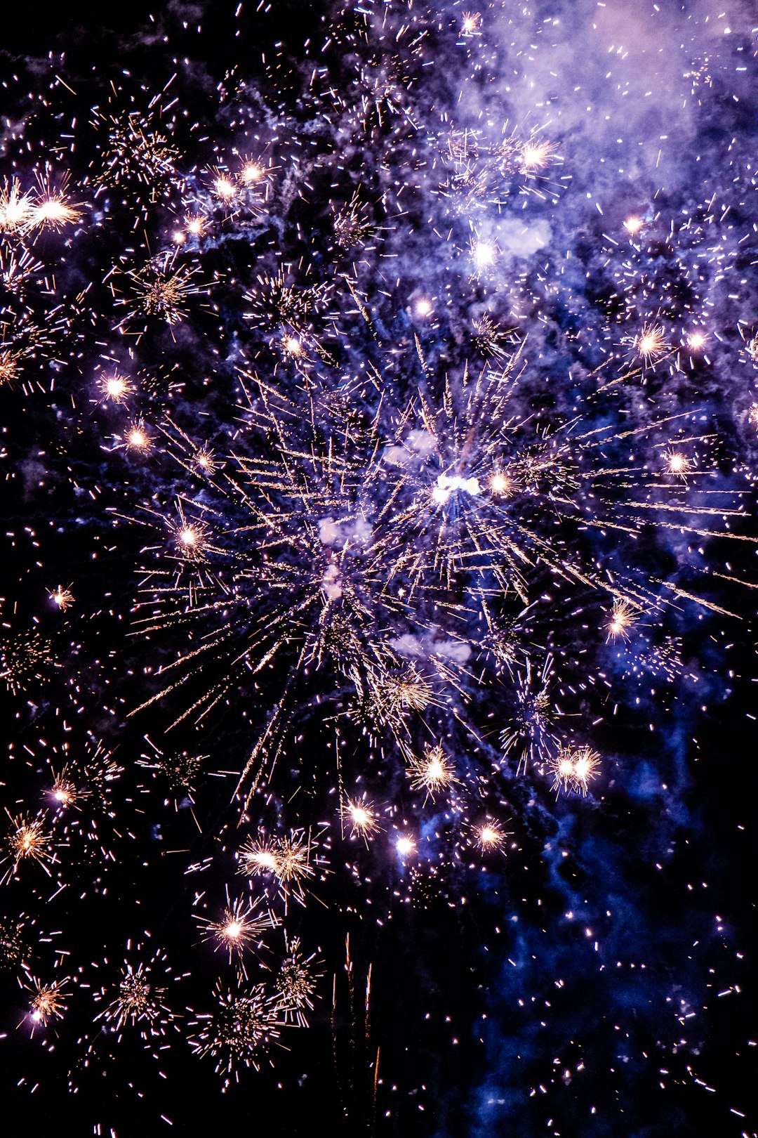 white and blue fireworks display