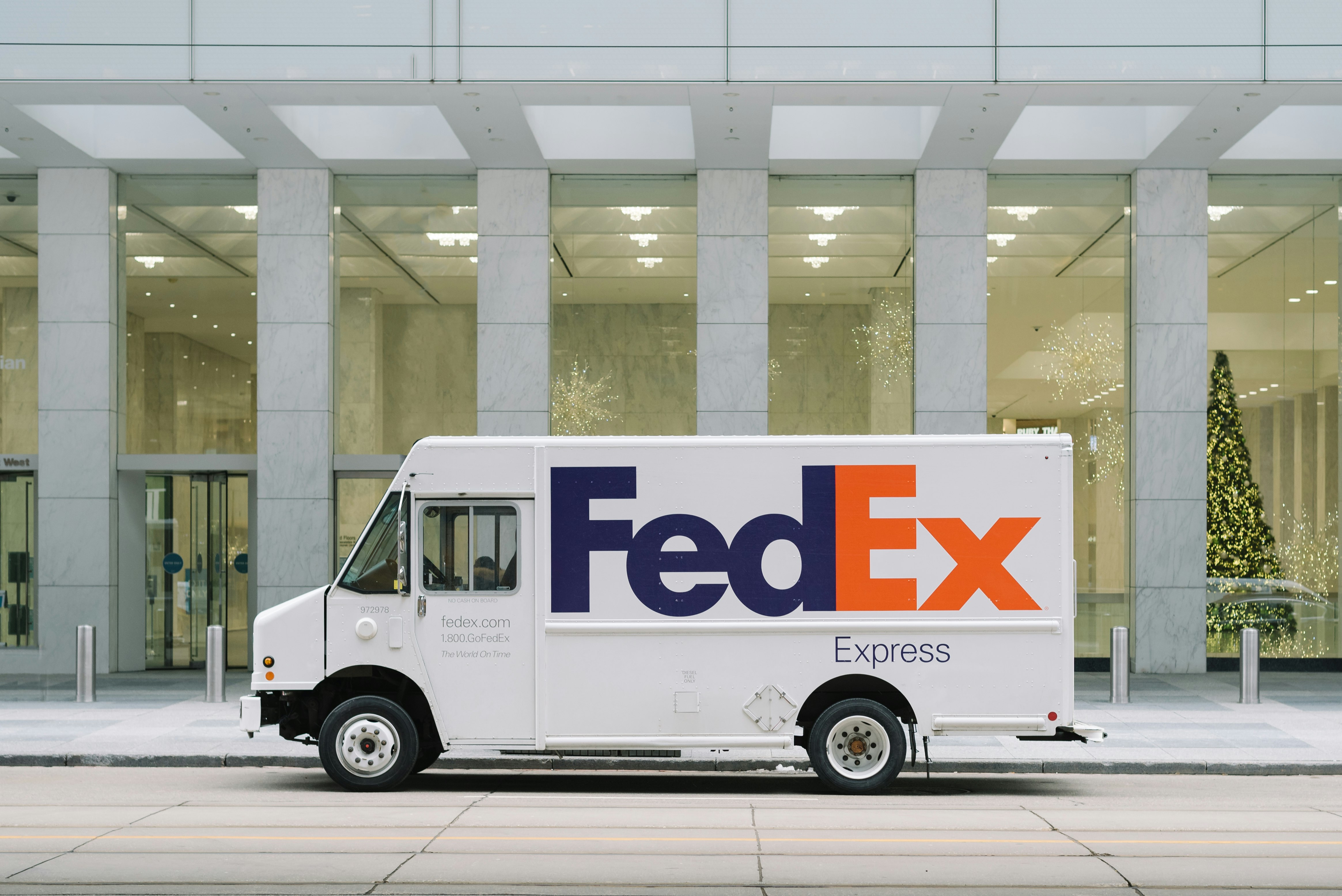 FedEx Set to Deliver 100 million more packages than it did between Black Friday to Christmas in 2019