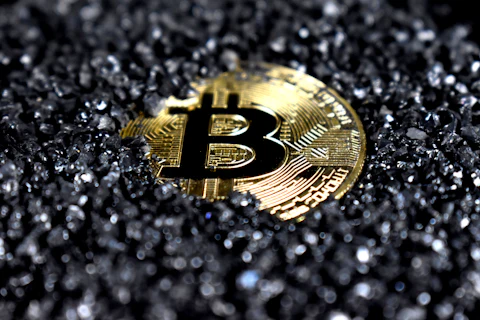 Image d'article pour: Bitcoin passe sous 57 000 € – forte correction du marché crypto