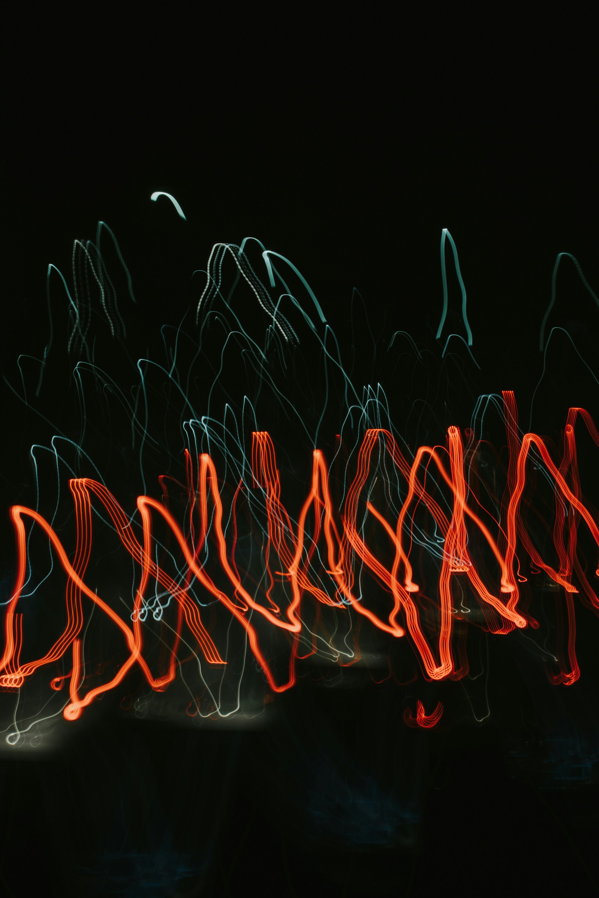 red and blue light streaks