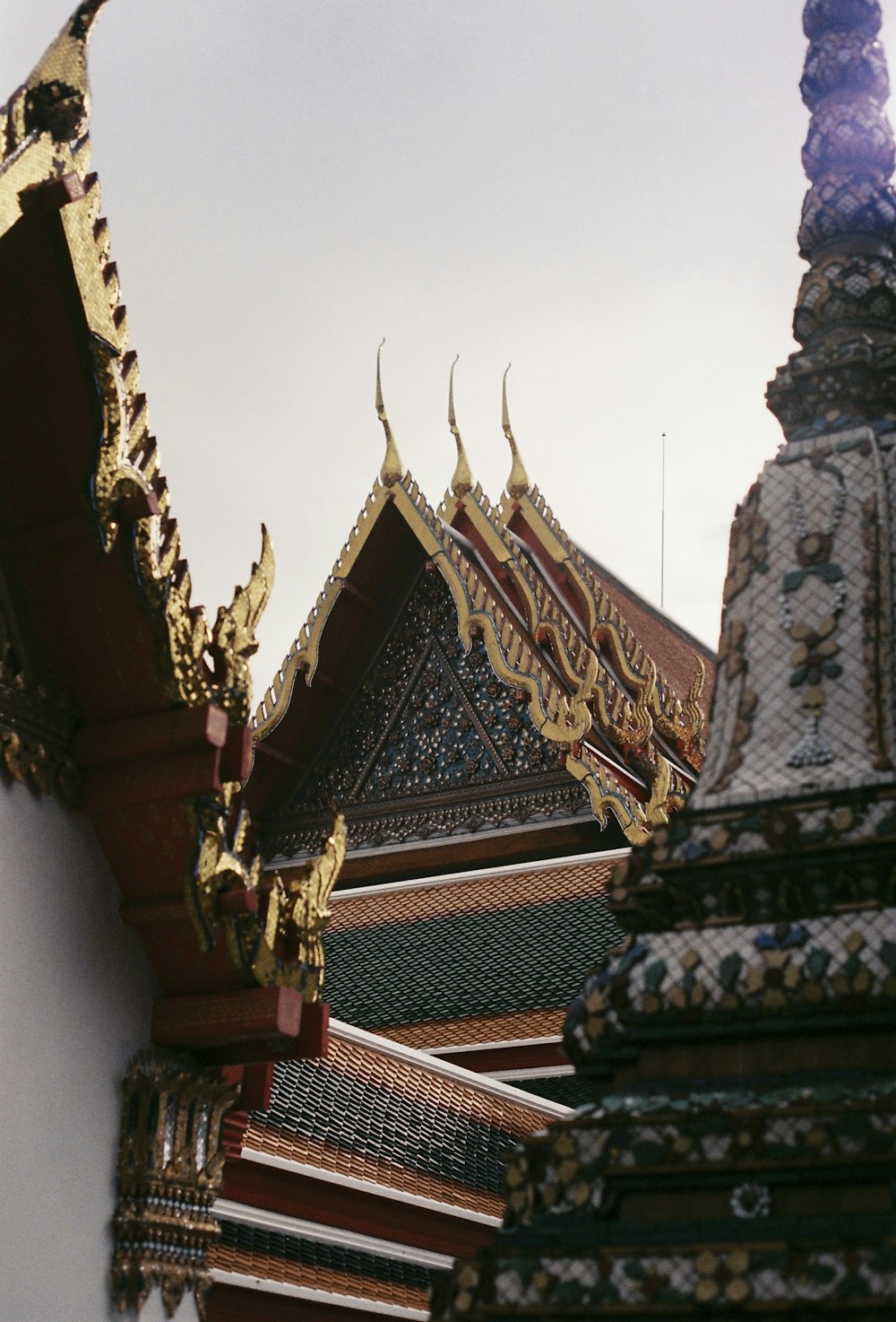 gold and white concrete temple