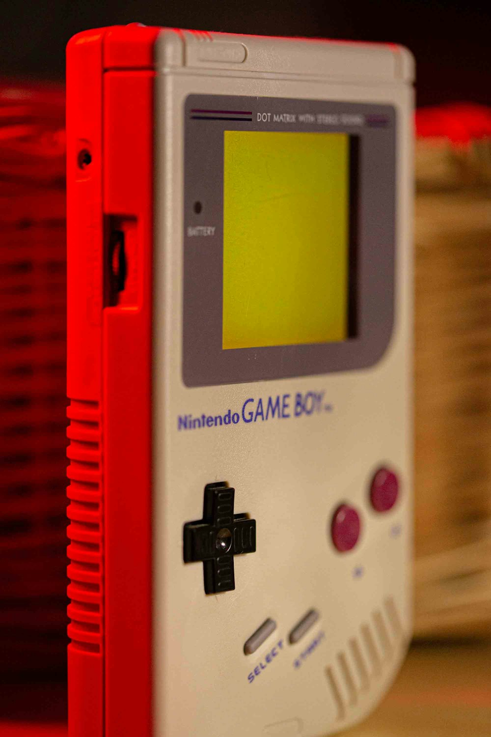 Nintendo Game Boy blanche et rouge