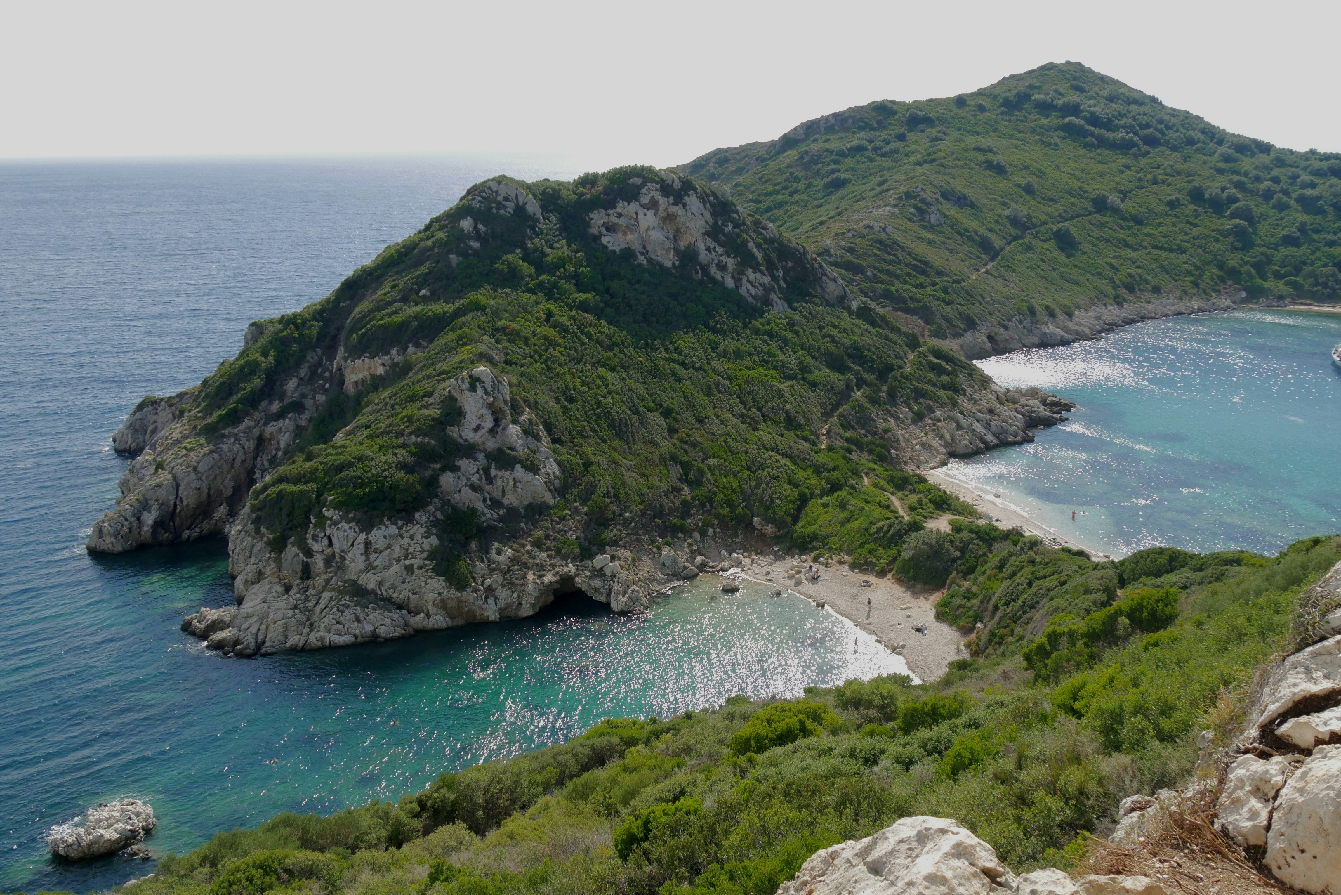 Photo by frederikmerten