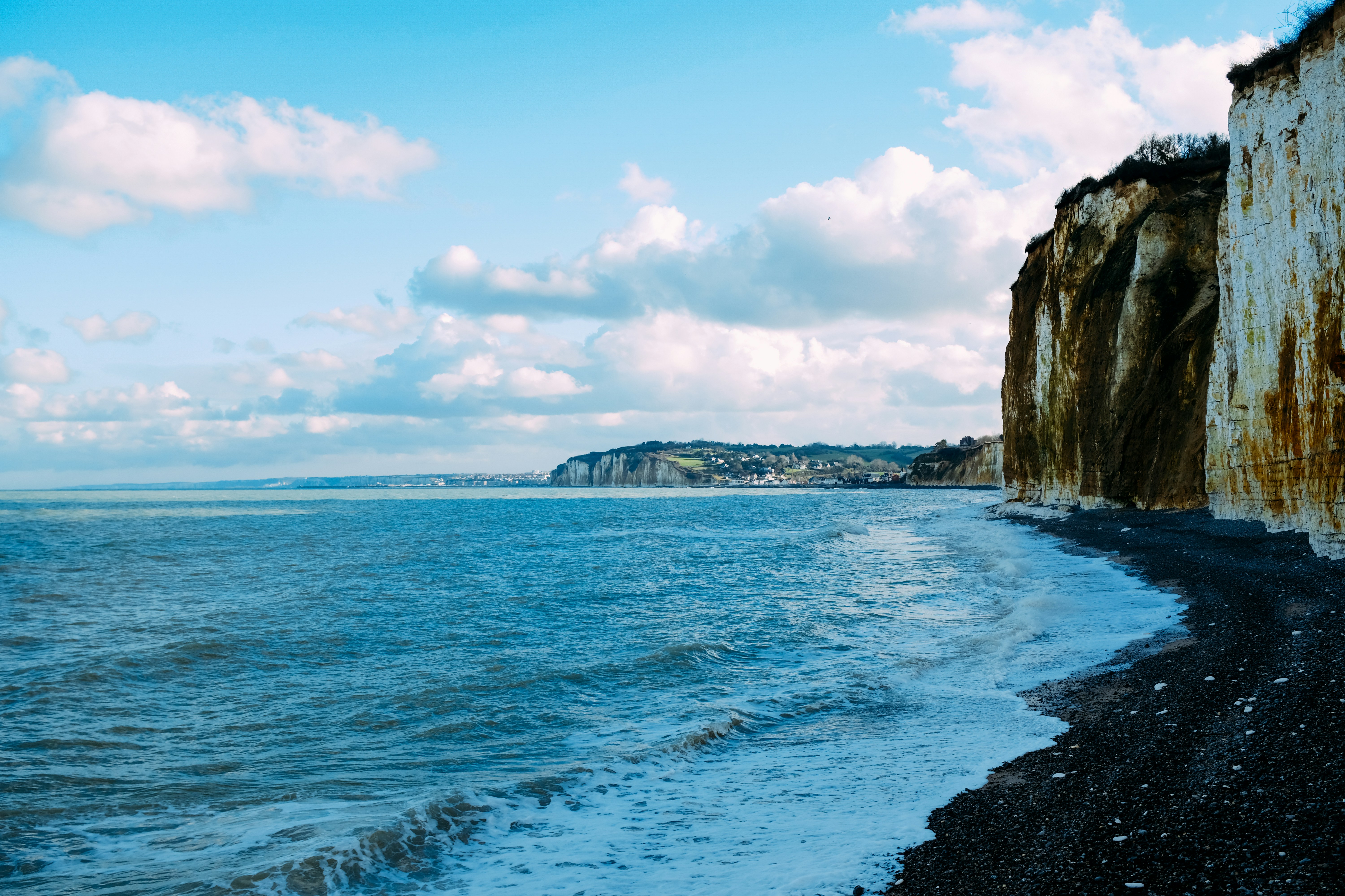 Photo by adrienolichon