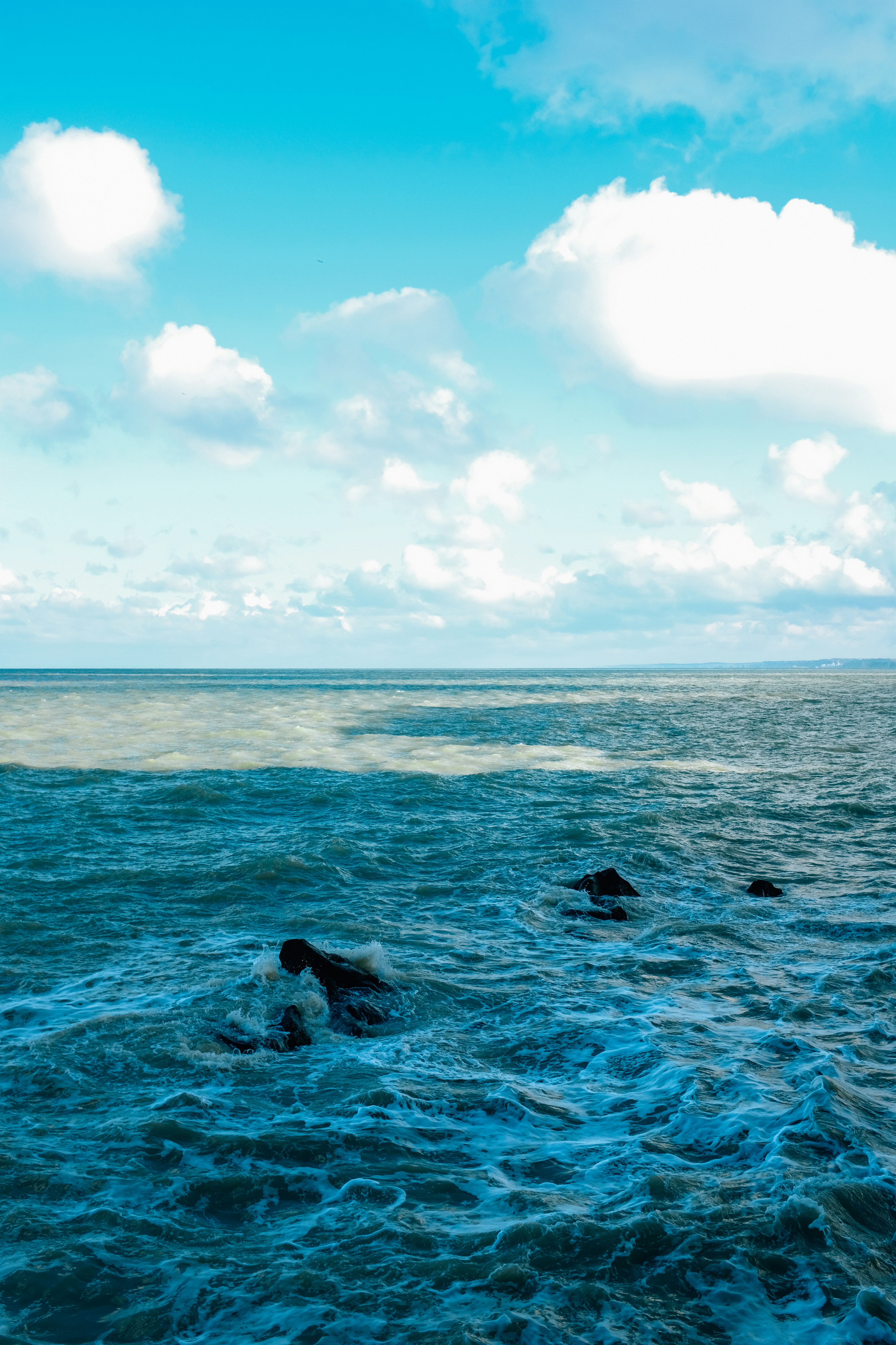 Photo by adrienolichon