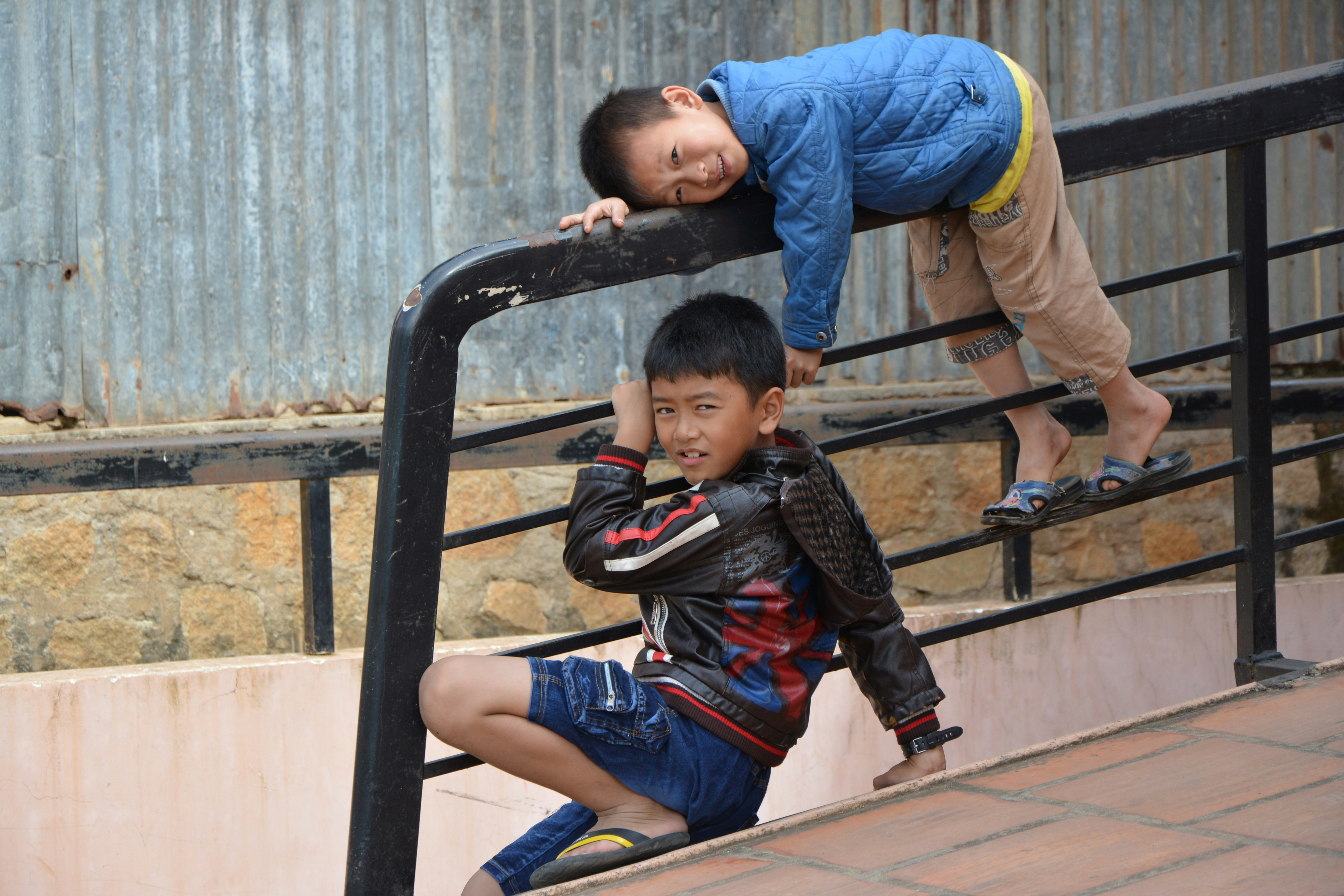 photo-1609804230194-2cf68550ef10?ixid=M3wxMjA3fDB8MXxzZWFyY2h8OHx8Z29vZCUyMG1hdGhzJTIwdHVpdGlvbiUyMGluJTIwaG91Z2FuZ3xlbnwwfHx8fDE3NjE1Mjg5ODV8MA\u0026ixlib=rb-4.1.0