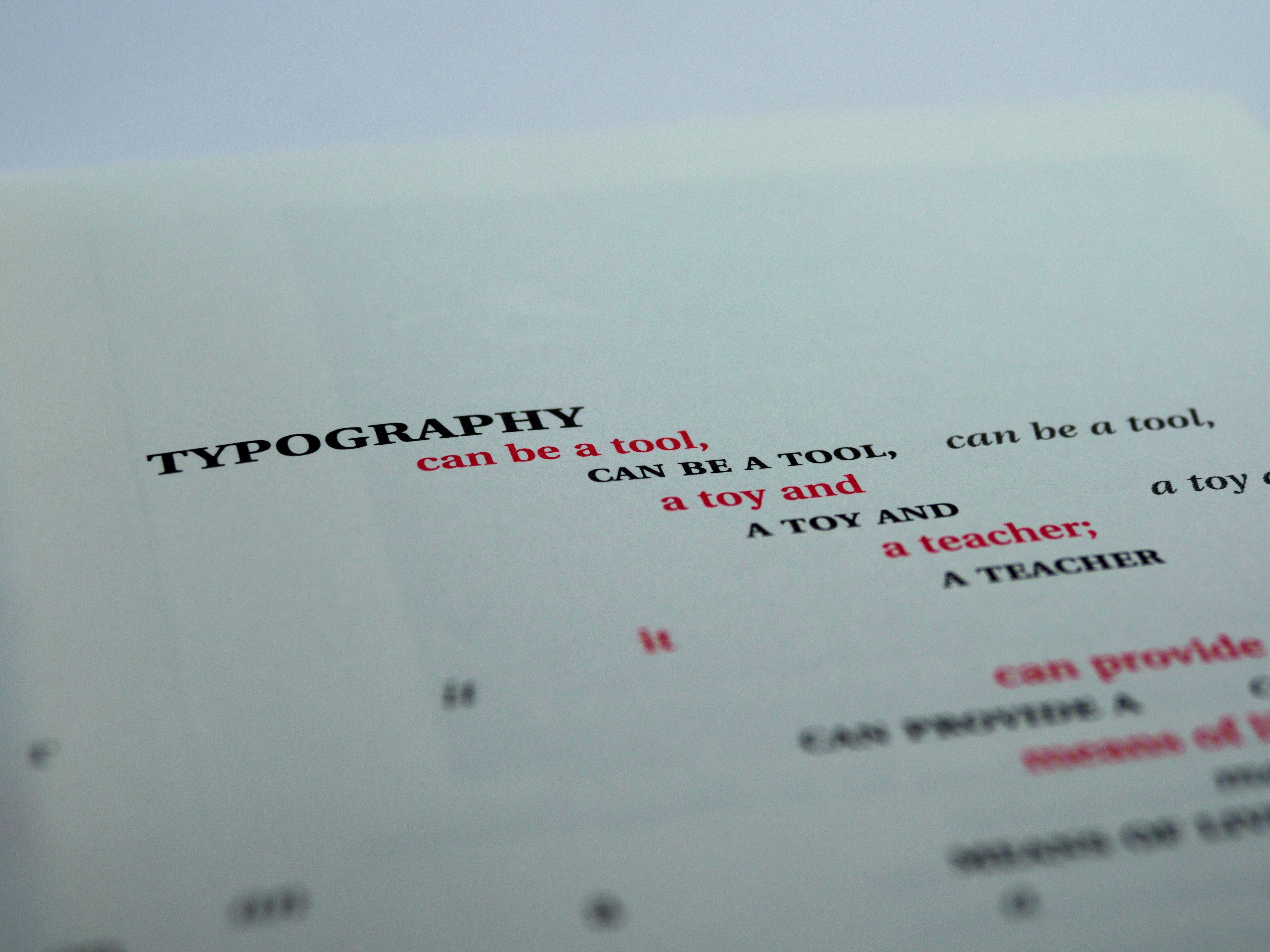 Tipografía dinámica y responsiva: Diseño digital 2025