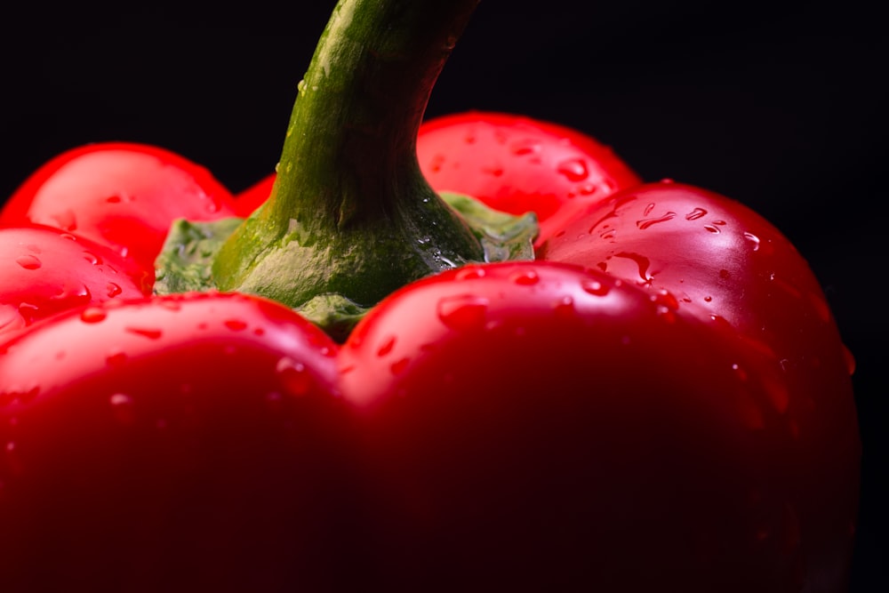 red bell pepper in close up photography