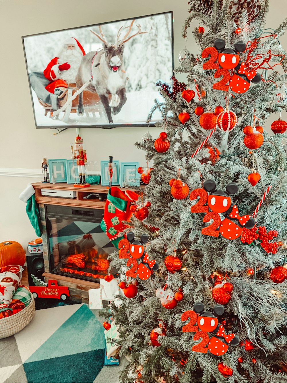 green christmas tree with red baubles