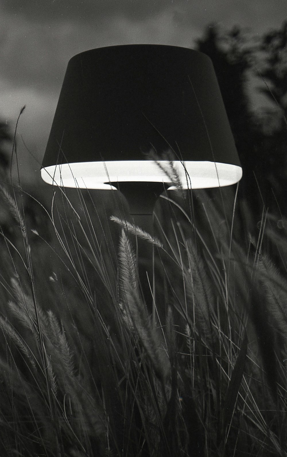 black and white pendant lamp