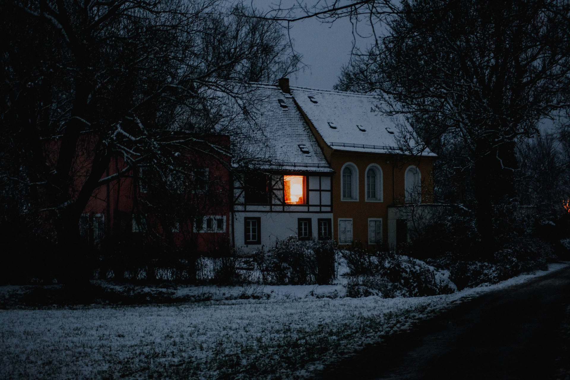 black and brown leather padded tub sofa