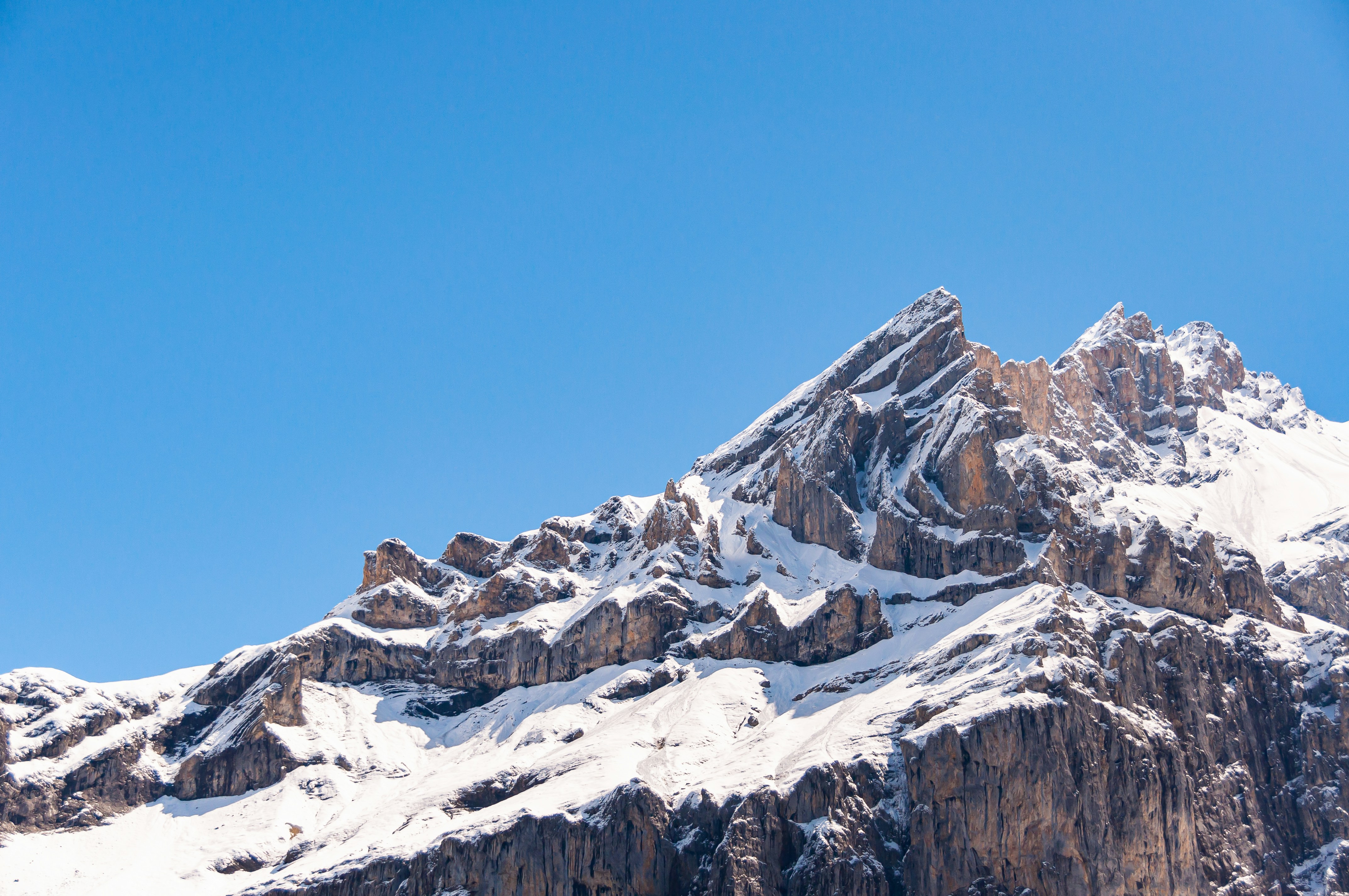 Marco Odermatt - utalentowany narciarz ze Szwajcarii