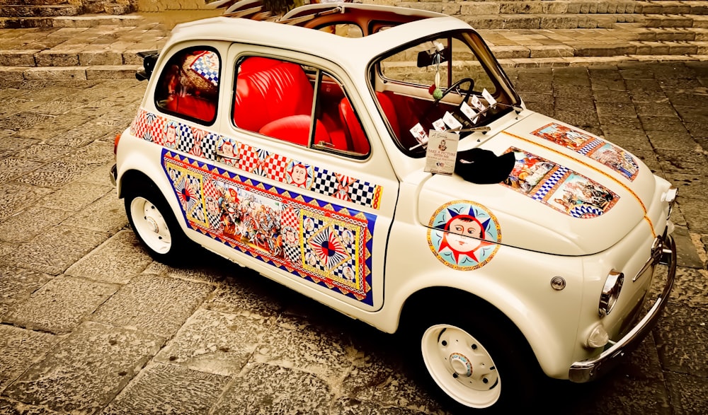 white and red volkswagen t-1