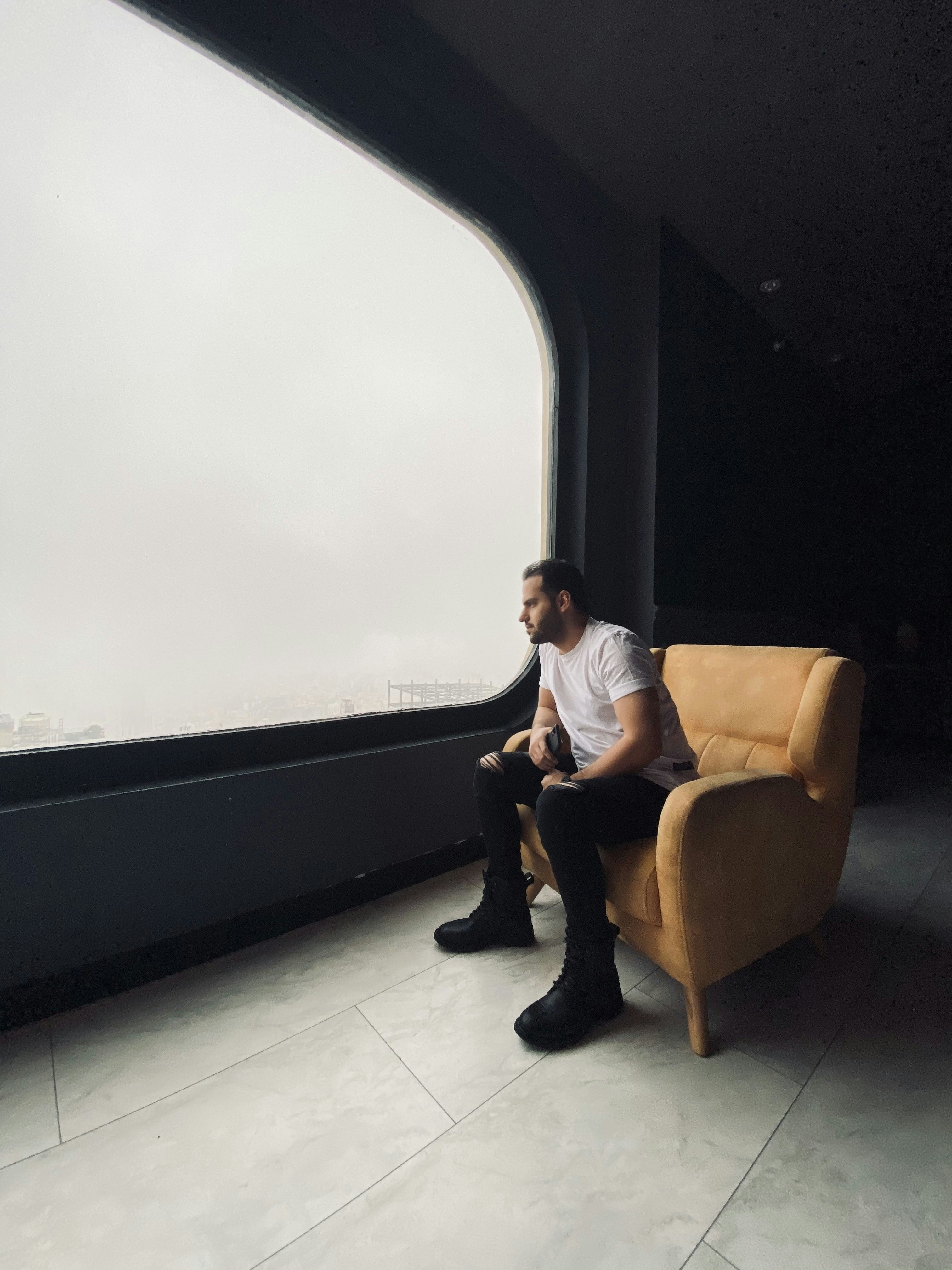 Photo by behrouzsasani