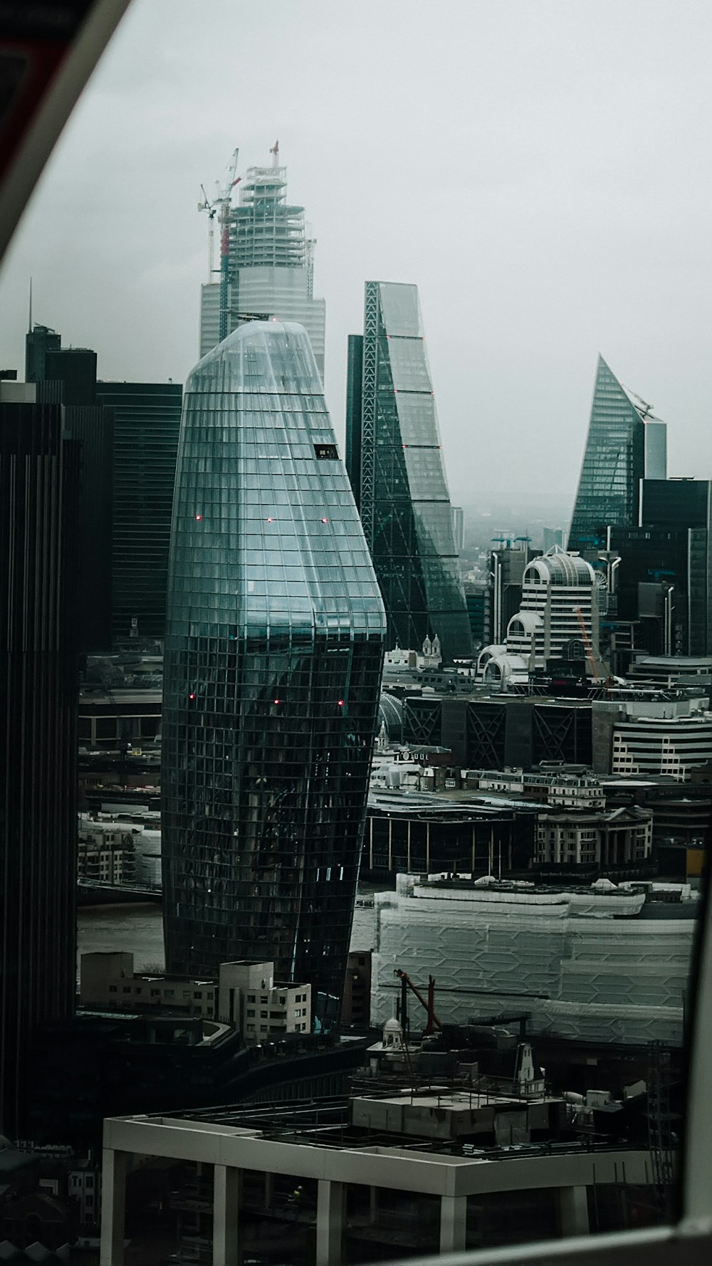 high rise building during daytime