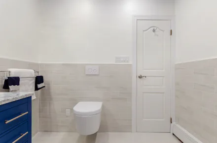 Toilet repair and installation service