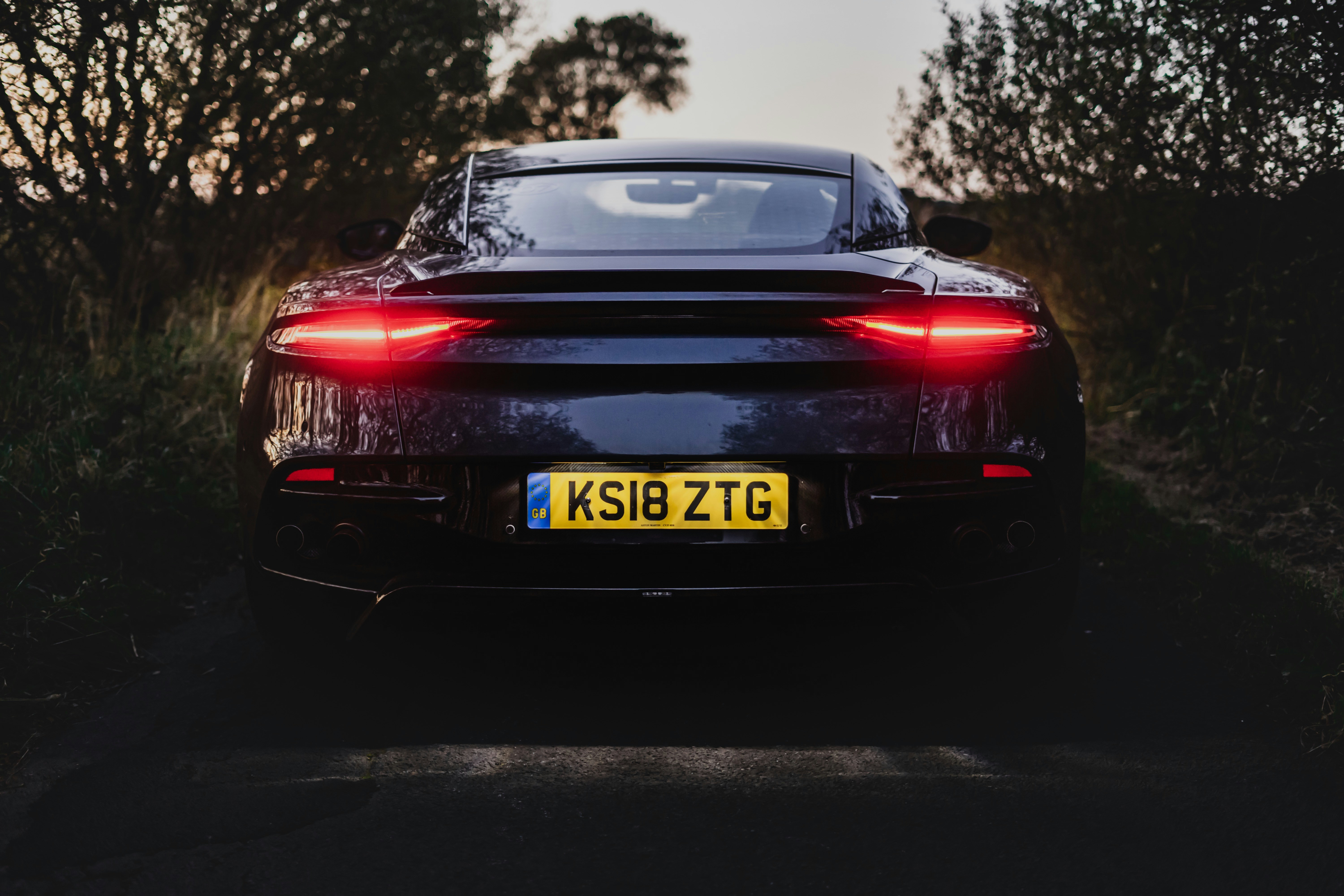 Photo by samuelgirven