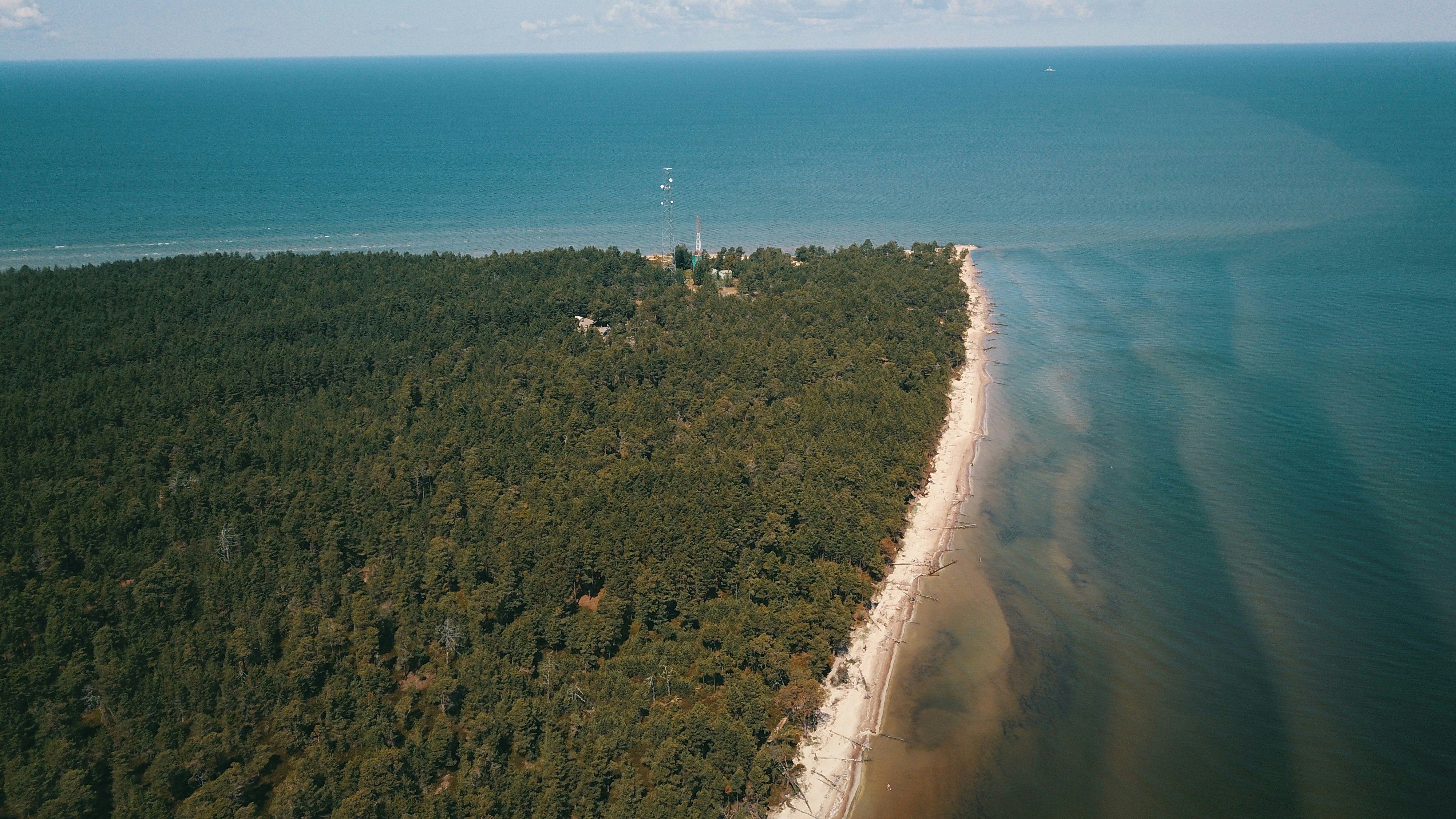 Photo by raimondklavins