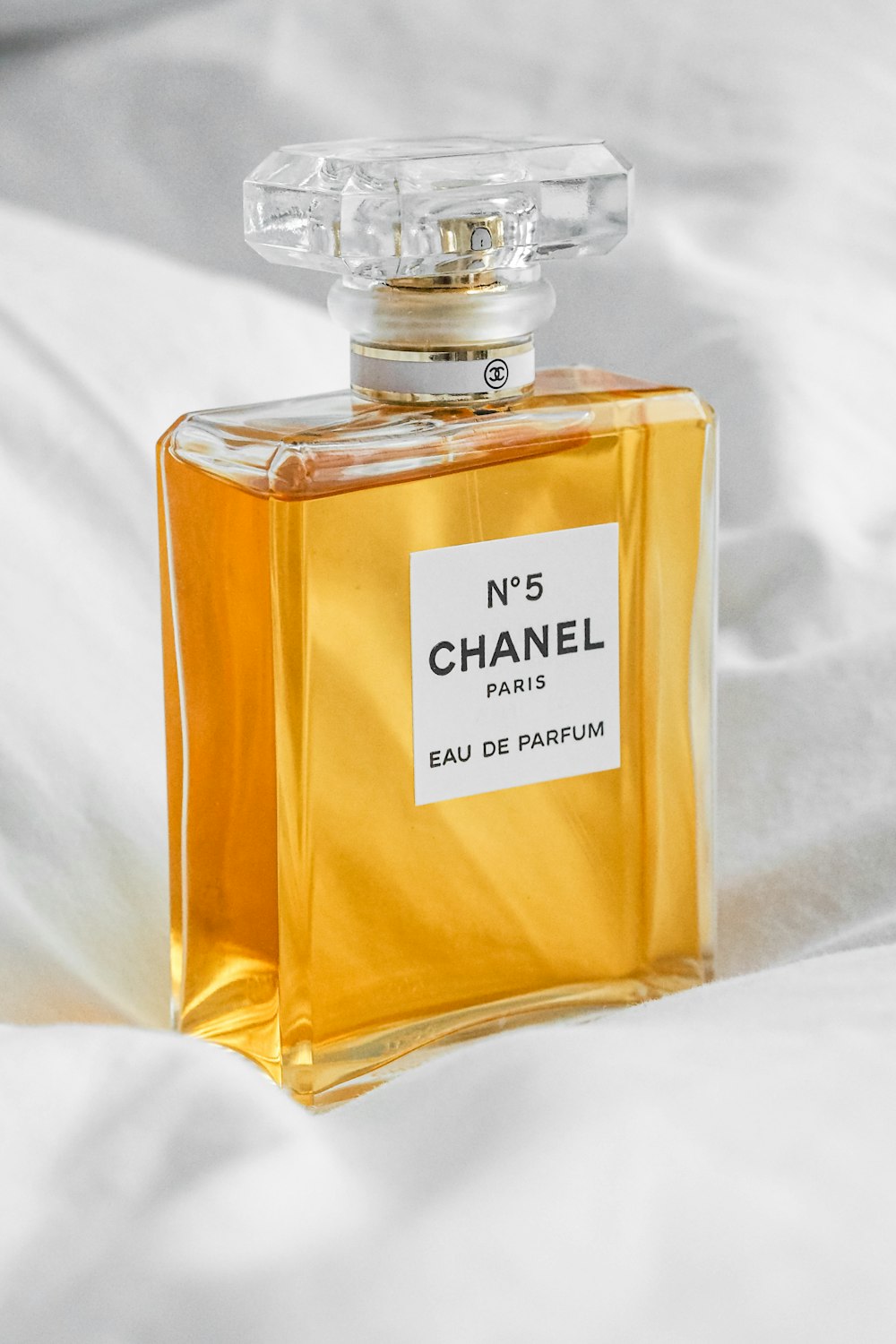 65 No5 Culture Chanel Stock Photos, High-Res Pictures, and Images - Getty  Images