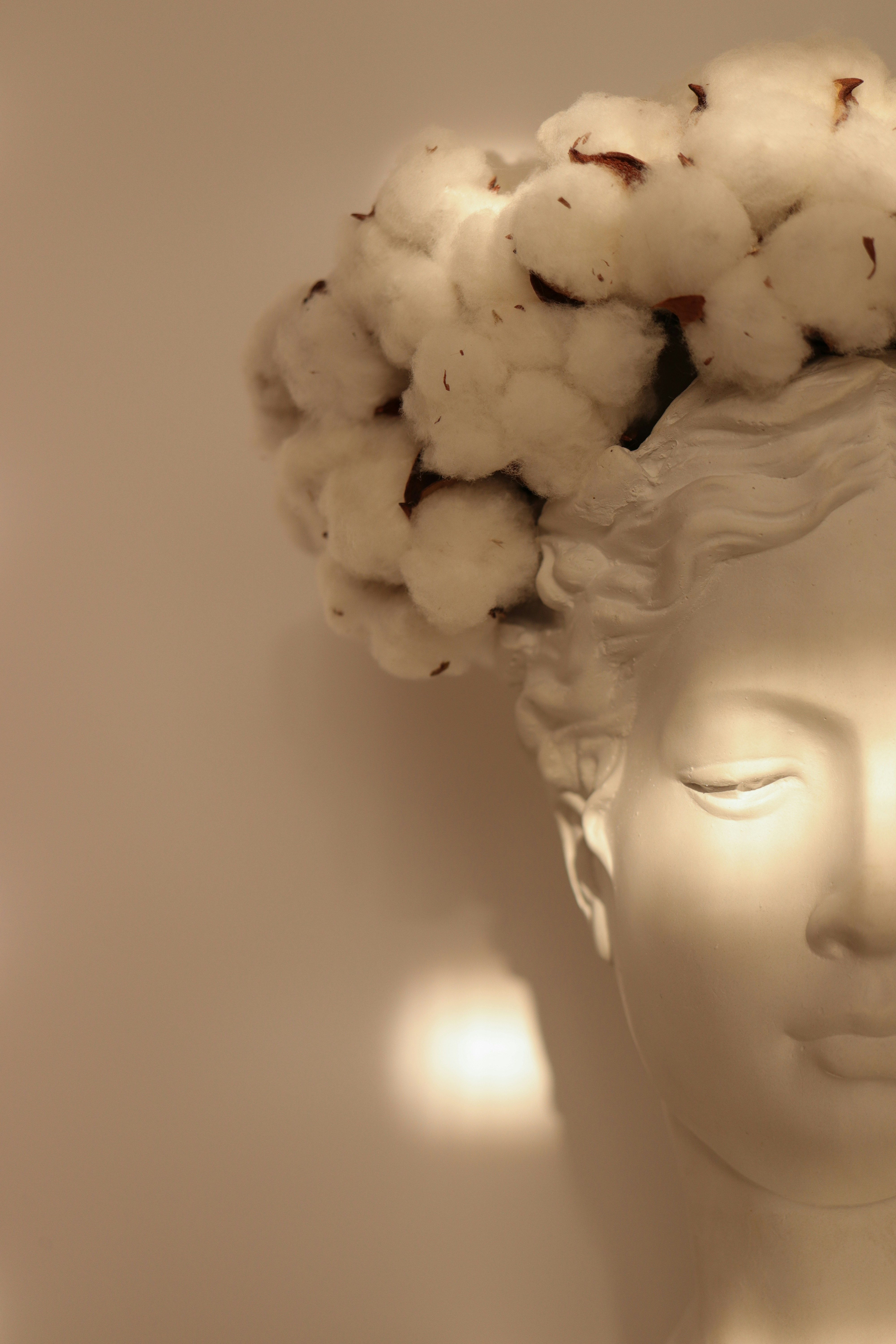 Woman wearing white floral headdress