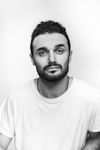 man in white crew neck shirt