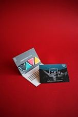 black and white marlboro flip top cigarette box