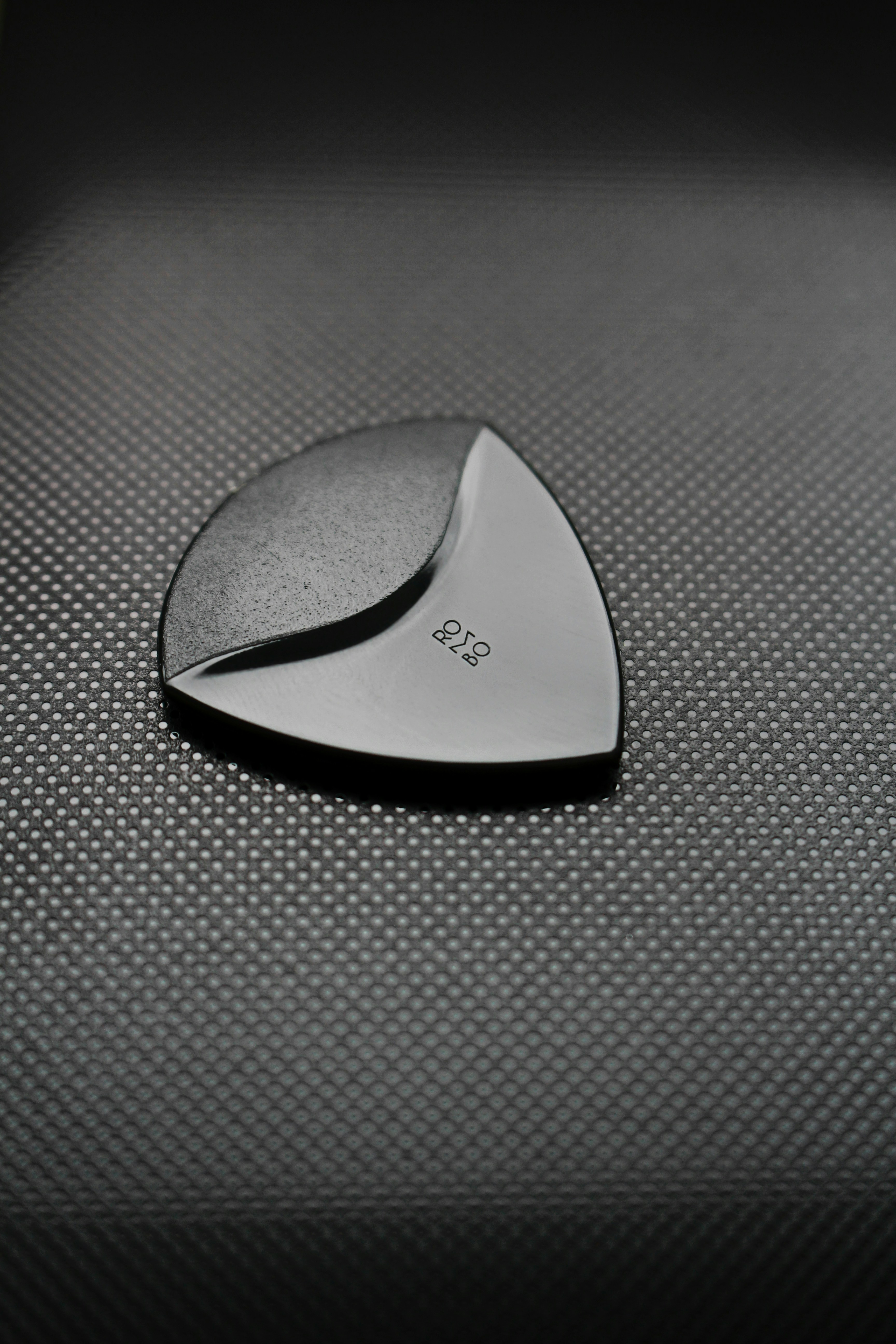 Photo by rombo_guitar_picks