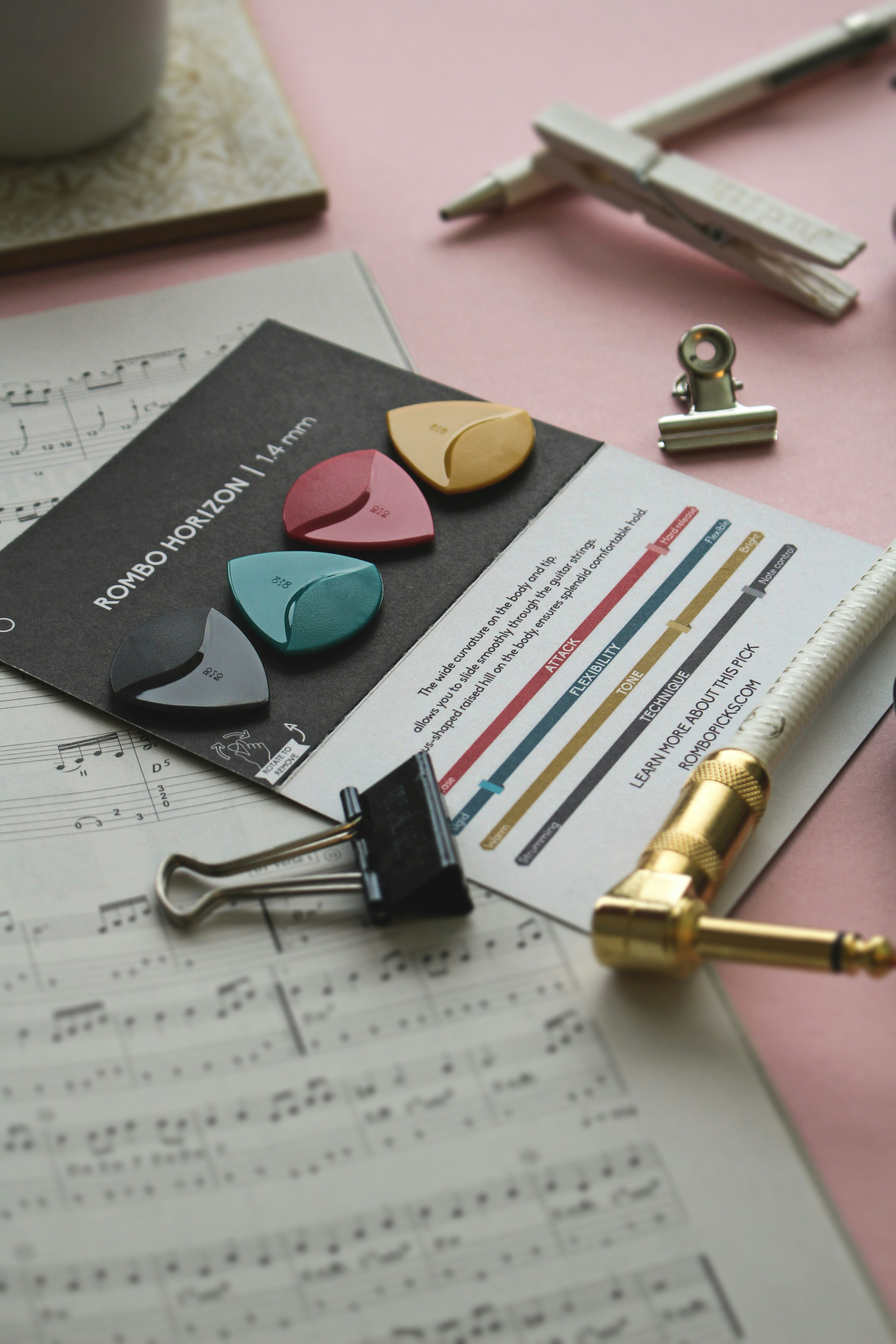 Photo by rombo_guitar_picks