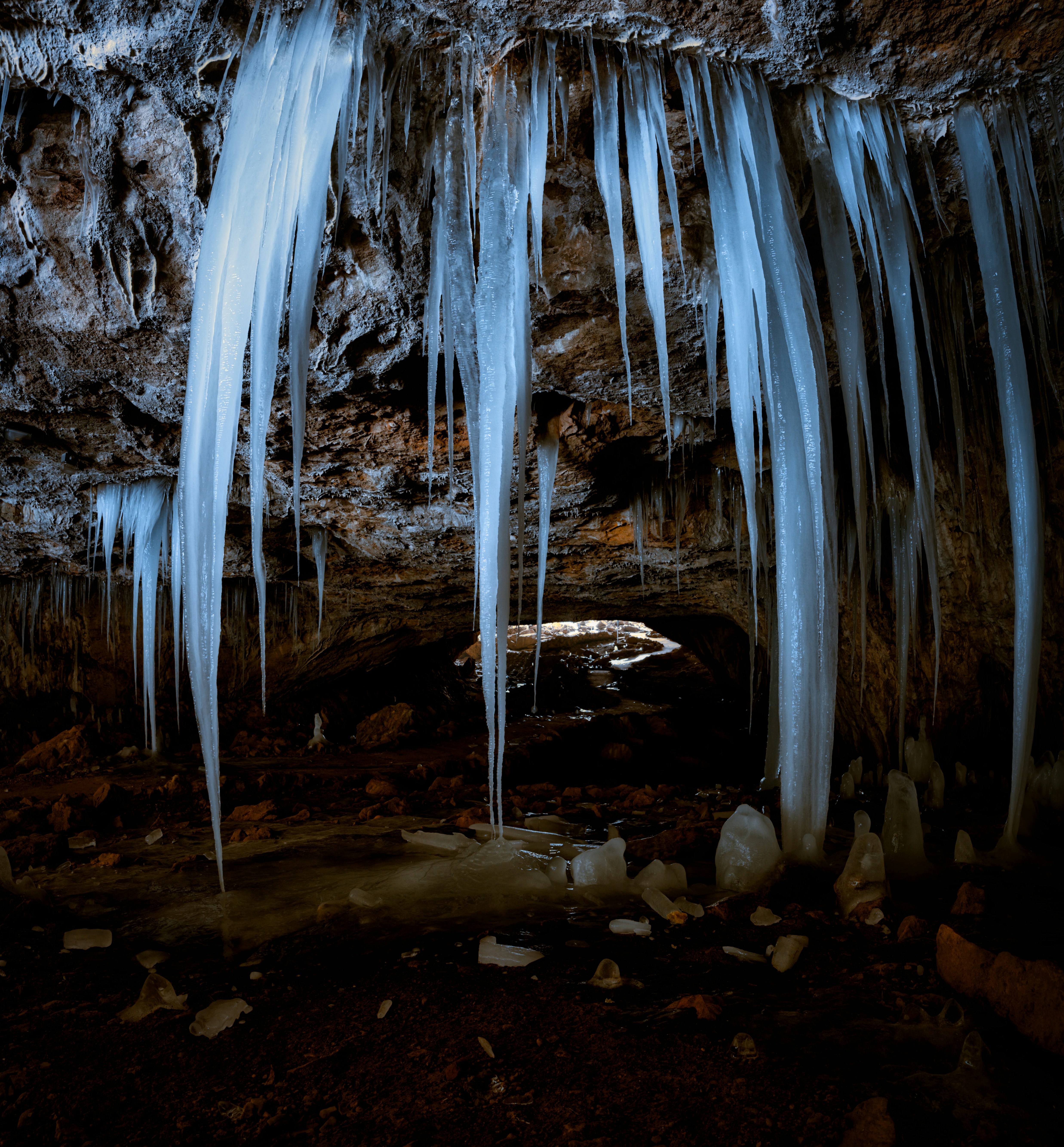 Water falls in the middle of the forest photo Free Maquoketa caves state park Image on Unsplash
