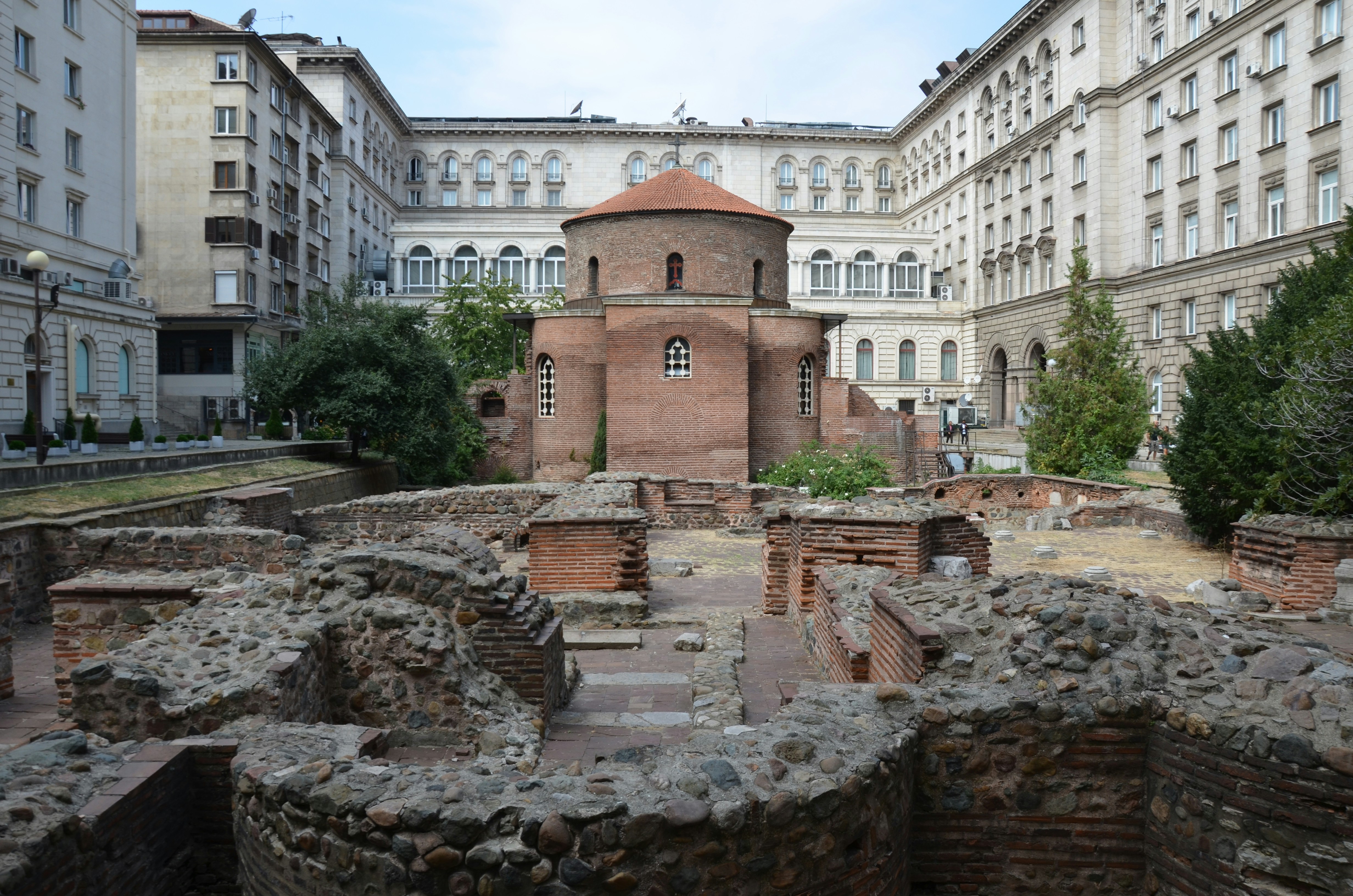 brown concrete building during daytime