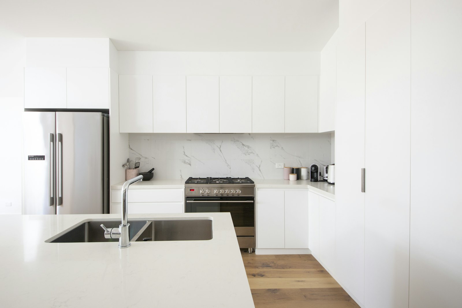 Thrift to Galley kitchen: A $40 Furniture Flip