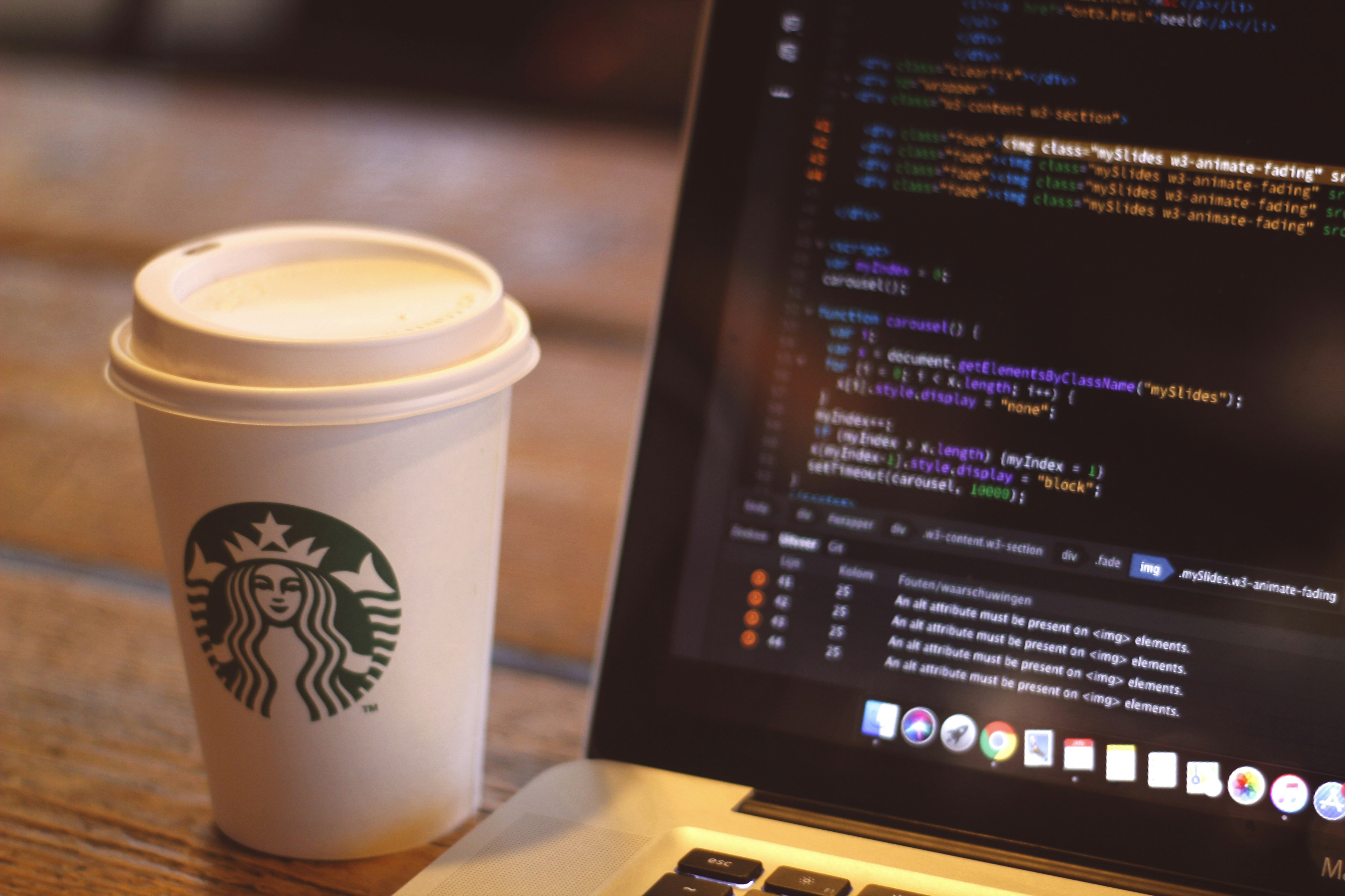 https://images.unsplash.com/photo-1610360655260-decd32e267aa?ixid=M3w2MjYzNjJ8MHwxfHNlYXJjaHw4fHxTdGFyYnVja3N8ZW58MHwwfHx8MTcyMjQ1MDY3N3ww&ixlib=rb-4.0.3