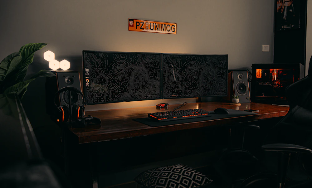 Photo of a similar item: Samsung Odyssey G5 34-Inch Ultrawide Curved Monitor